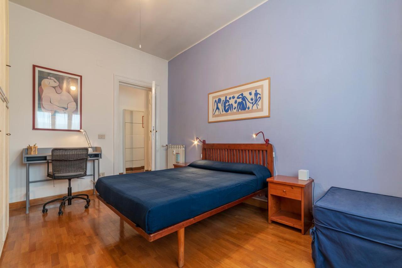 Roomy And Bright With Terrace Apartment