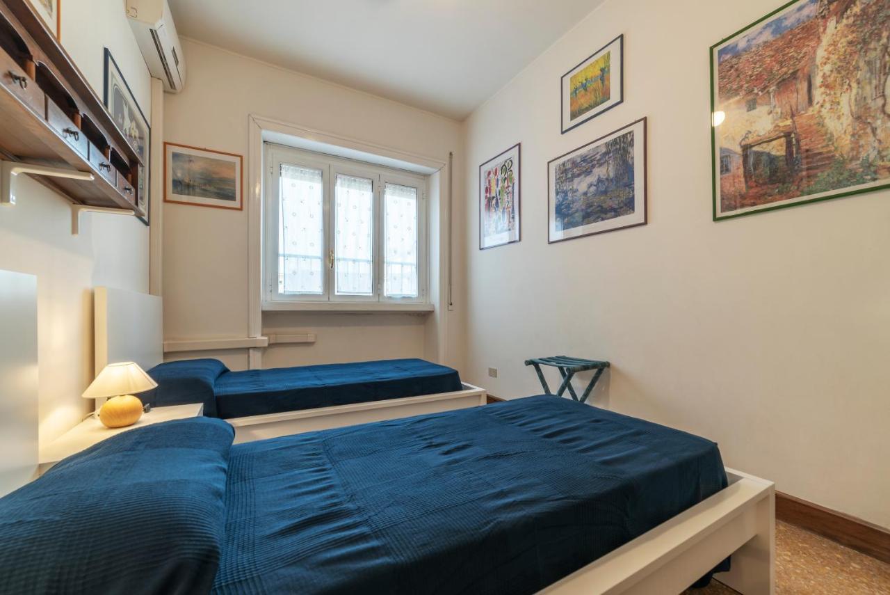 Roomy And Bright With Terrace *